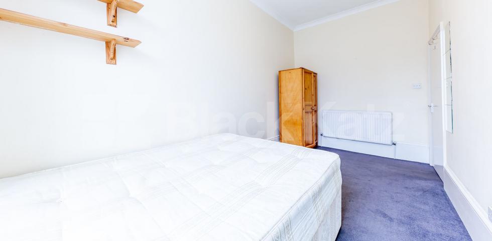 			LOUNGE CONVERT, MINS TO TUBE!, 1 Bedroom, 1 bath, 1 reception Flat			 York Way, CALEDONIAN ROAD 